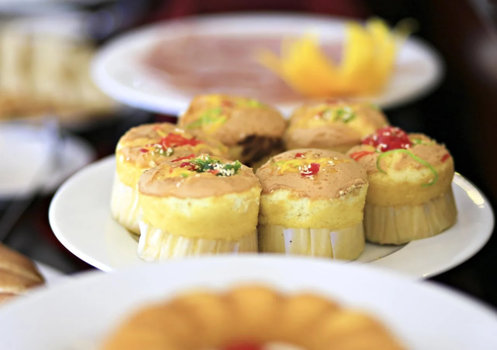 Ban Thach Riverside Hotel & Resort