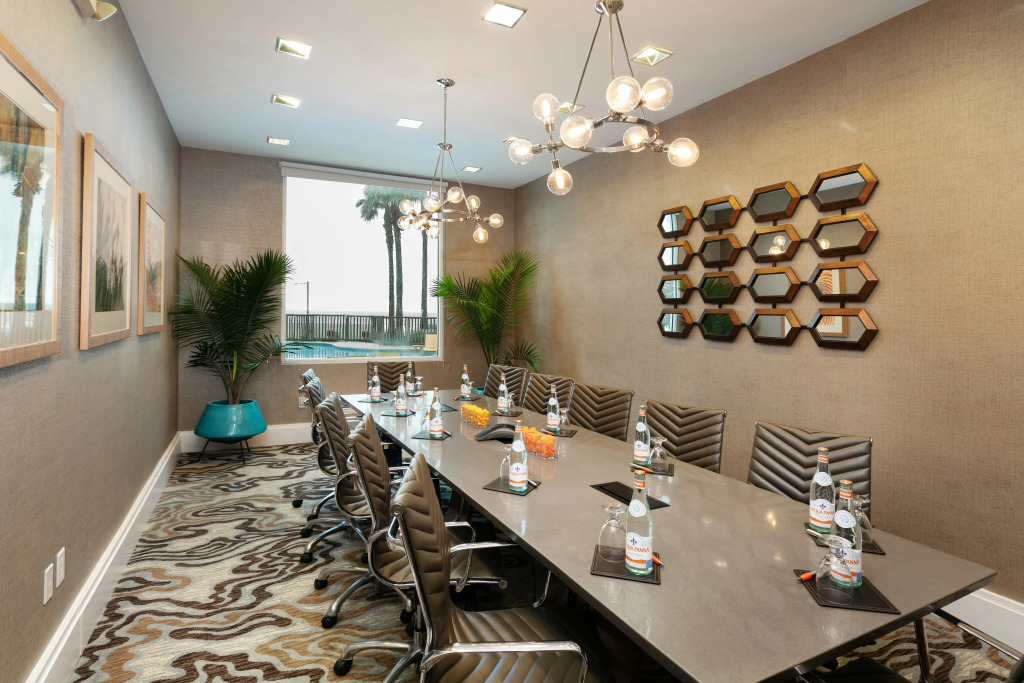 DoubleTree by Hilton Galveston Beach
