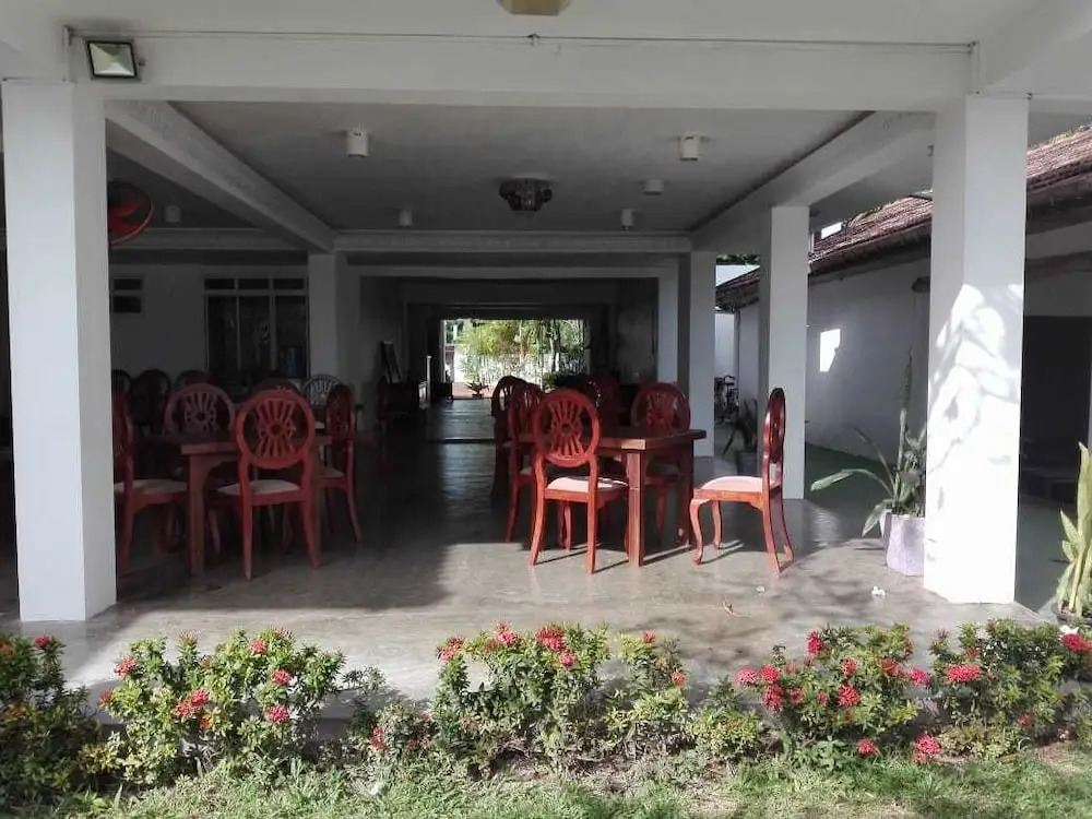 Aqua Reach Hotel