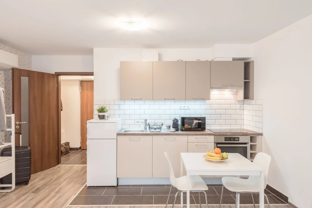 Oasis Apartments at Broadway Residence