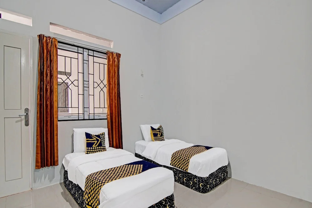 Hotel O Rumah Singgah Kinaya Syariah