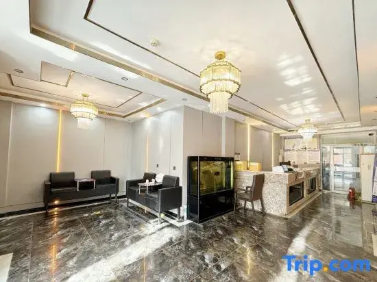 Minquan 0370 City Hotel