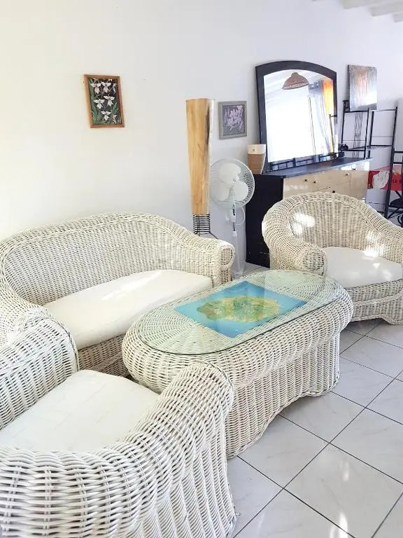 Appartement de 2 chambres avec vue sur la mer piscine partagee et terrasse amenagee a Saint Paul a 7 km de la plage