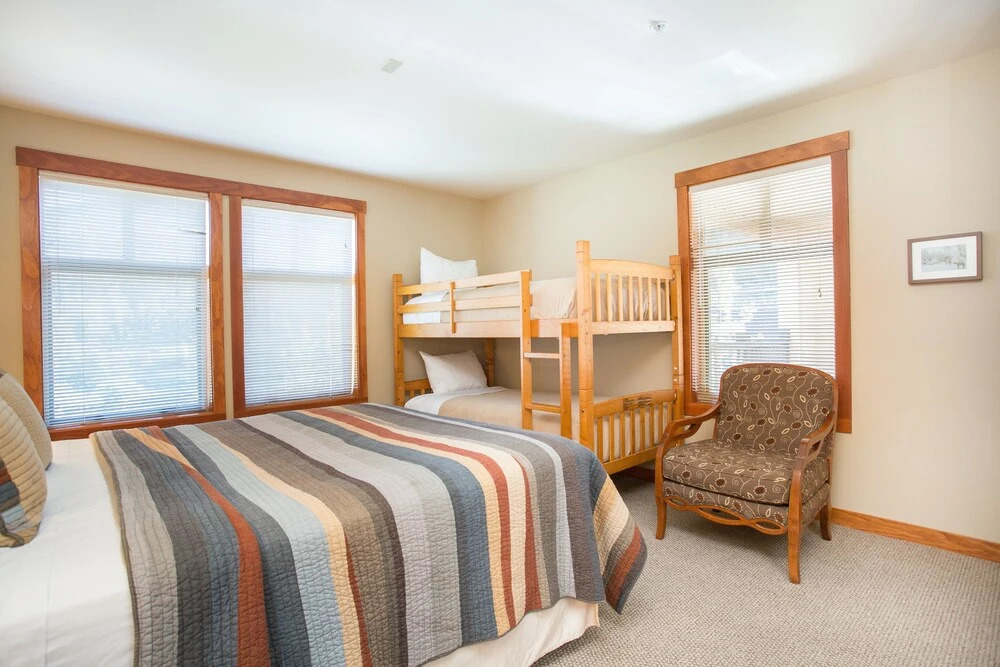 1202 - Two Bedroom Standard Eagle Springs West 2 Condo by RedAwning