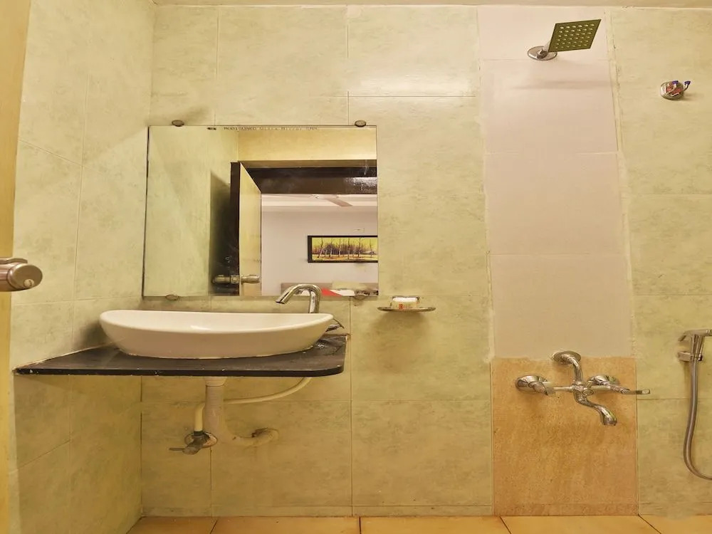 OYO 3914 Hotel Legend