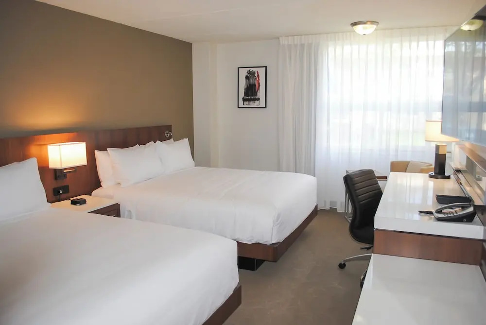 Ramada Plaza Green Bay