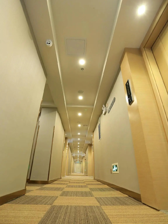 Chonpines Hotels·Guangzhou Baiyun Yongtai Metro Station