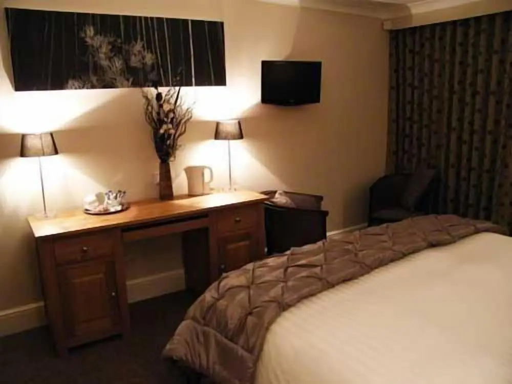 Supreme Inn Boston