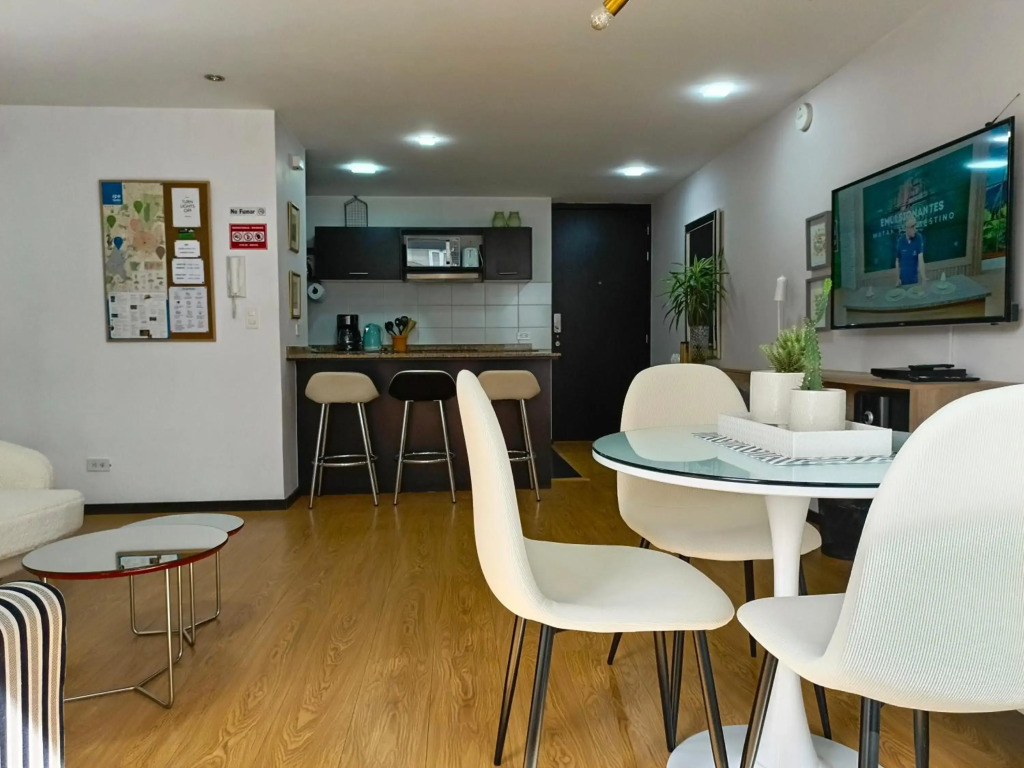 Apartment - 2Bedrooms - QueenBed - Balcony - Parking - 7thFLOOR
