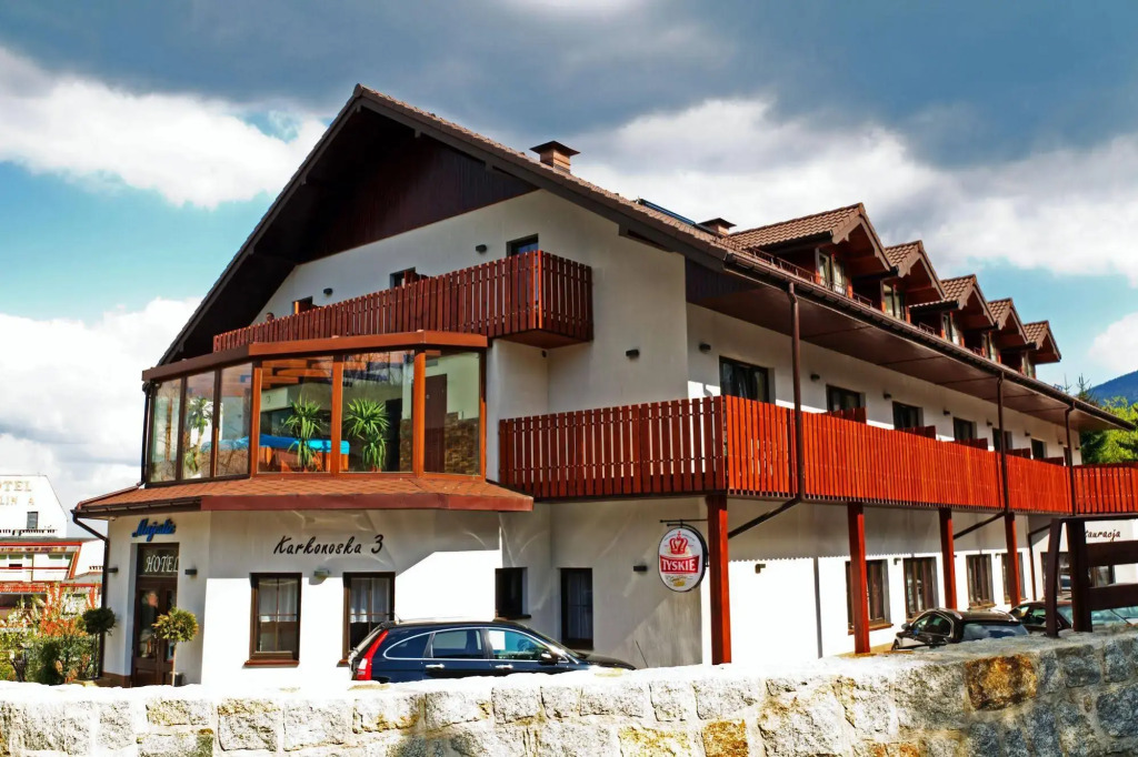 Karpacki & SPA - blisko wyciągu, Restauracja, Sala Zabaw, Bar 24h