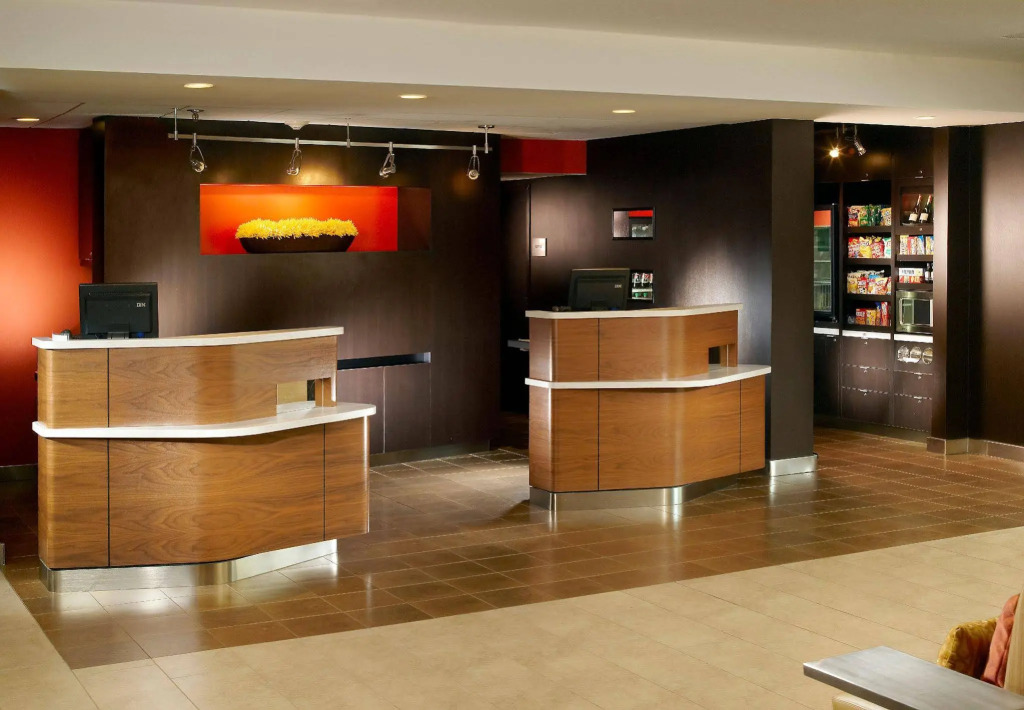 Courtyard by Marriott Savannah Midtown
