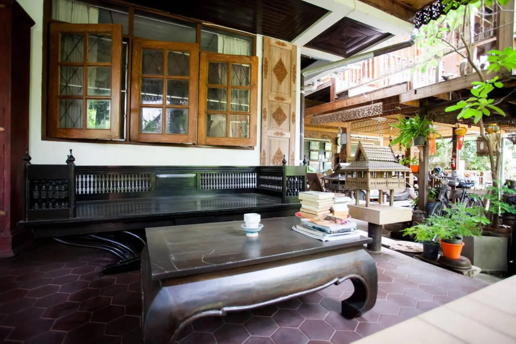 Tiptopthai House