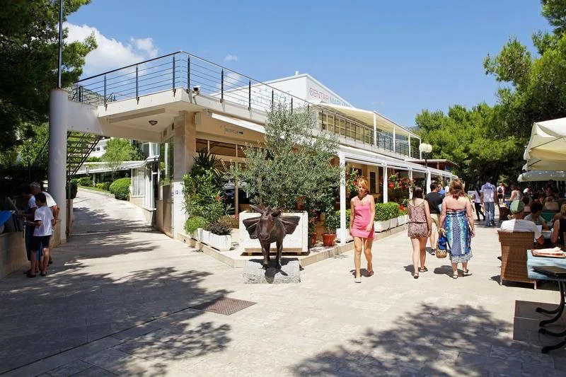 Zlatni Rat Beach Resort