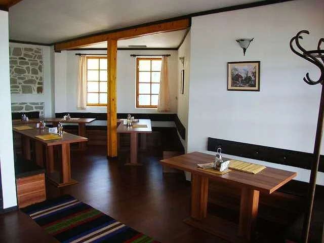 Trifon Zarezan Family Hotel