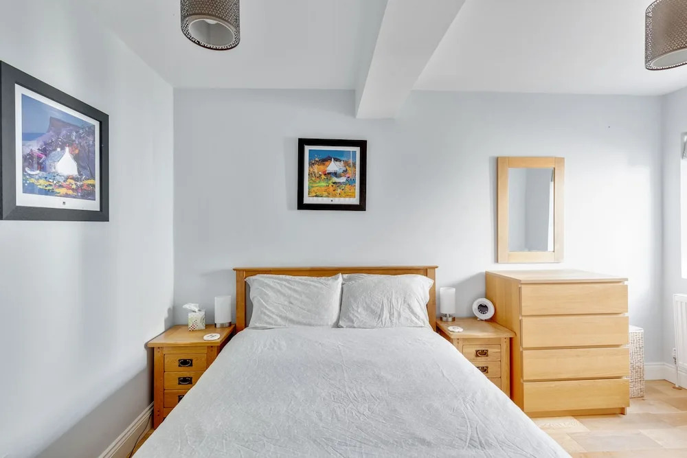 Fantastic 1BD Flat With Garden Central Kingston