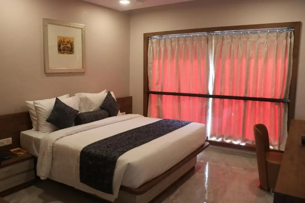 Nest Beacon Resort Daman