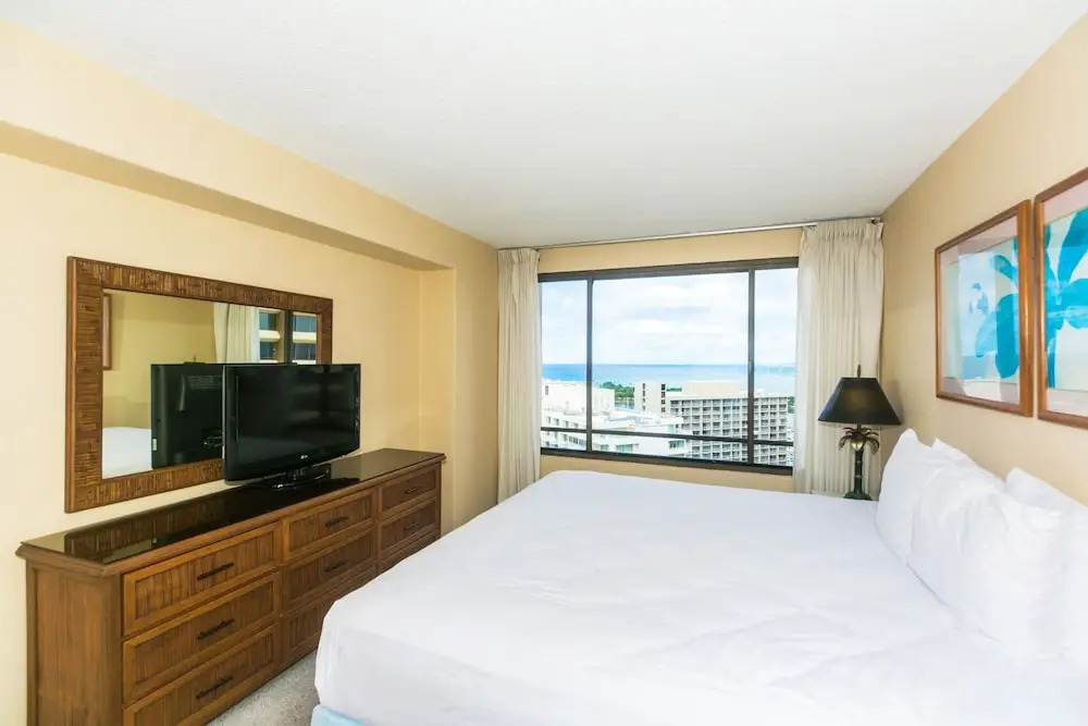 Two Bedroom Discovery Bay High Rise Condos with Lanai & Gorgeous Views