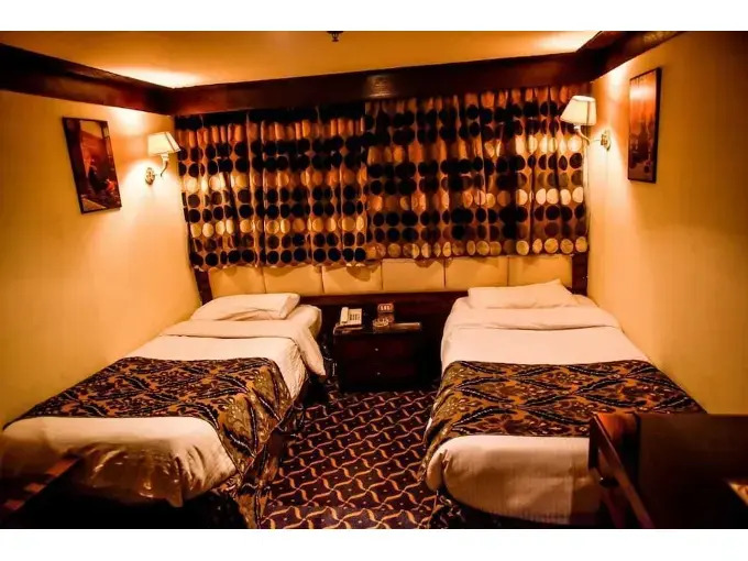 Nile Saray