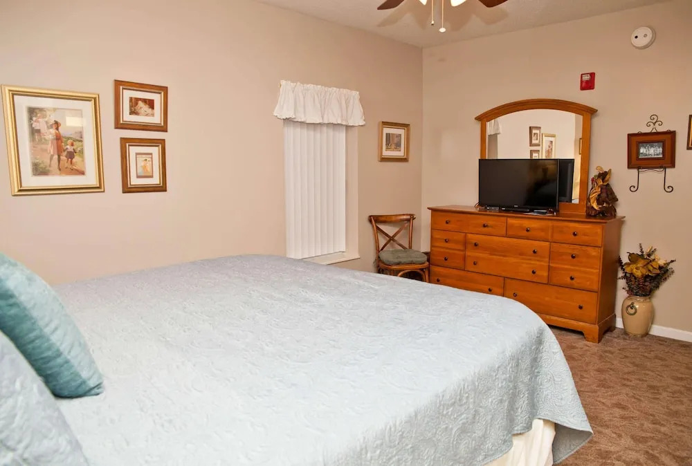 Whispering Pines 514