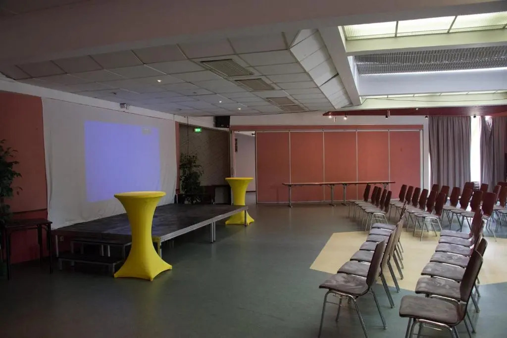 Auberge de Jeunesse HI Strasbourg 2 Rives