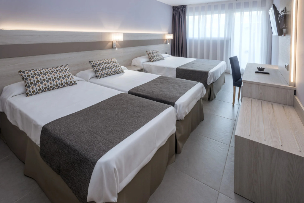 Курортный отель 4R Salou Park Resort I