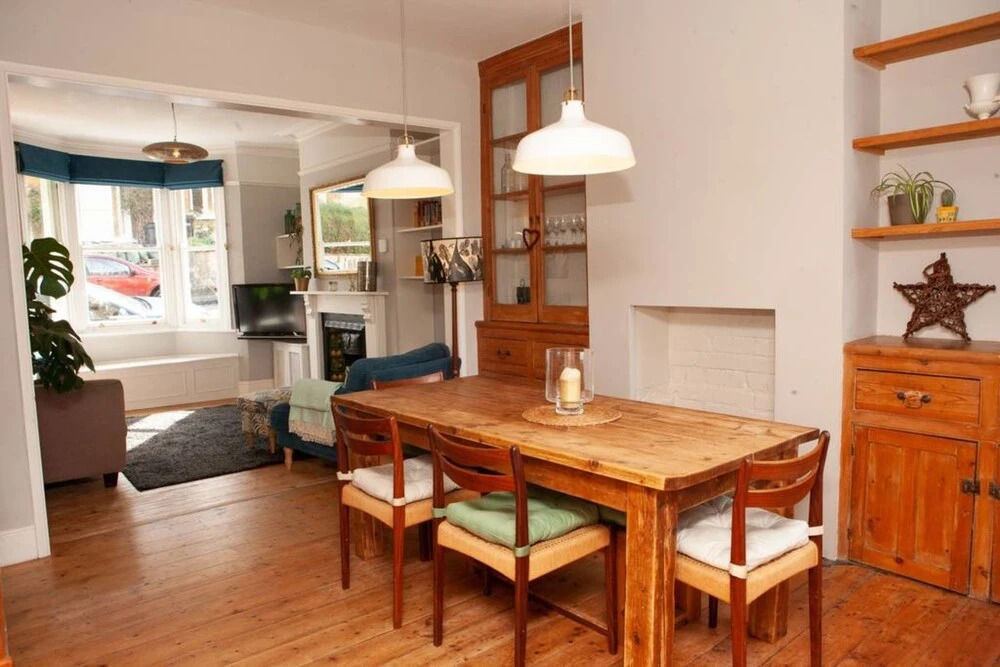 Splendid 3 Bedroom House Near Roman Bath