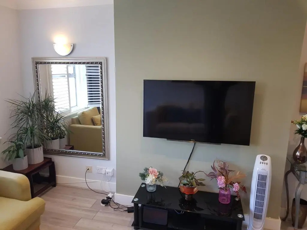 Beautiful Parkview Apartment in Seaside Eastbourne