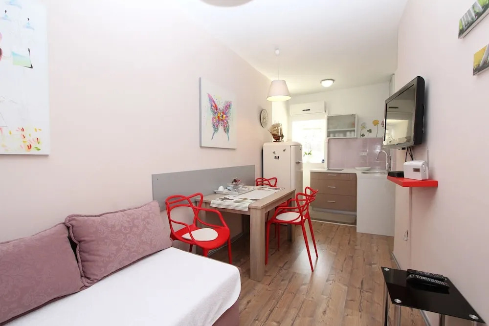Apartment Grisia