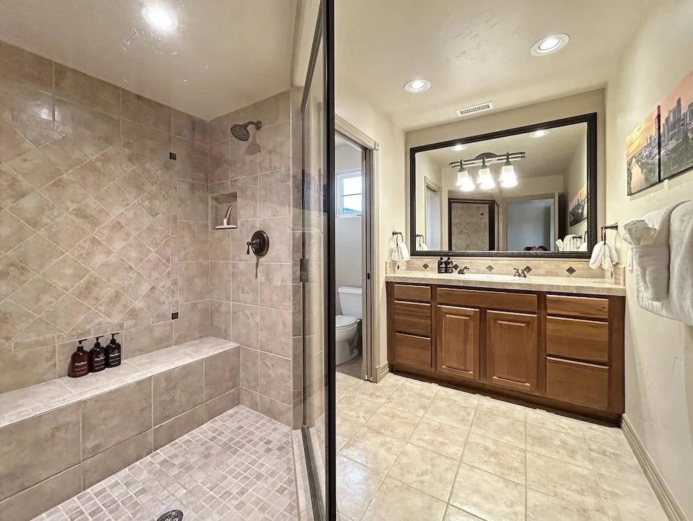 Victorian Chateau Retreat 3 Bedroom Townhouse