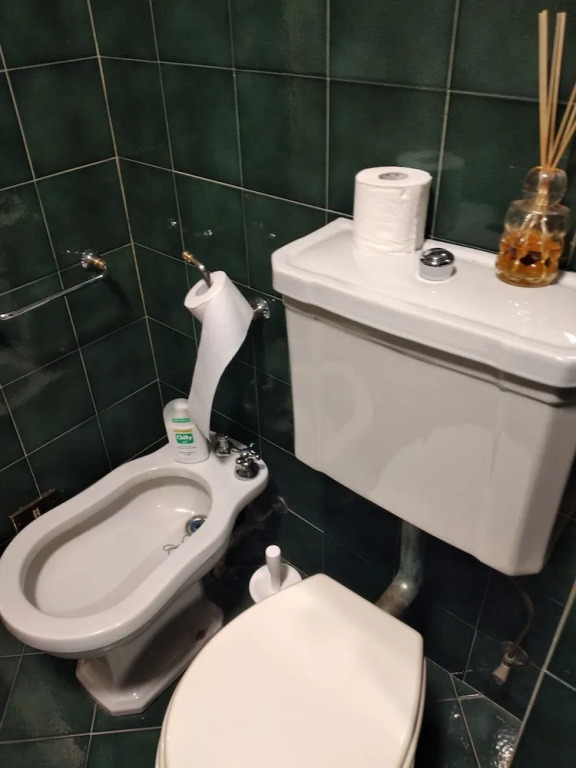 Room-room With Private Bathroom In Bolog