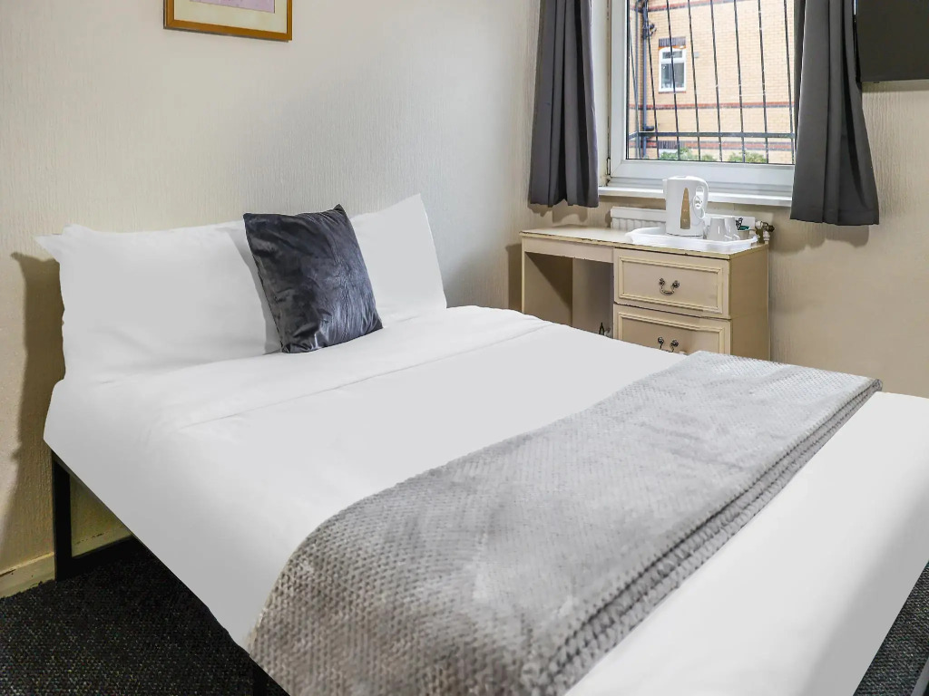 Hotel 346