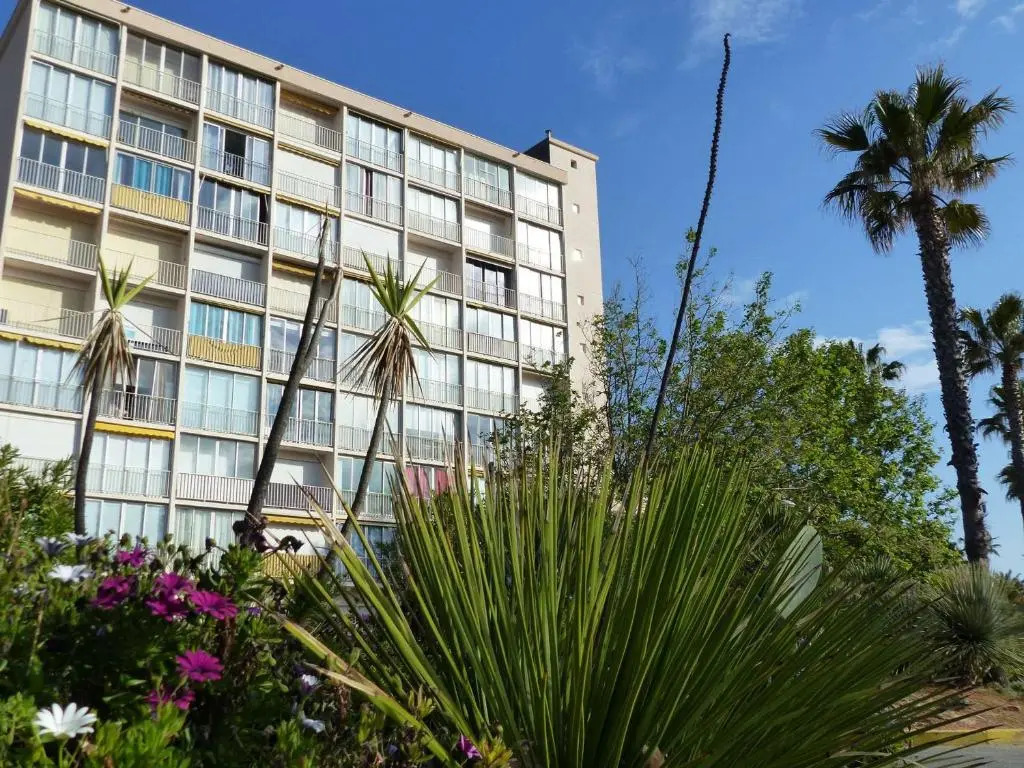 Appartement Le Lavandou, 1 pièce, 4 personnes - FR-1-308-83