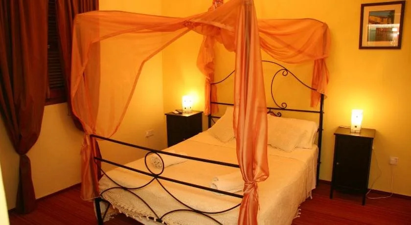 Lefkara Hotel
