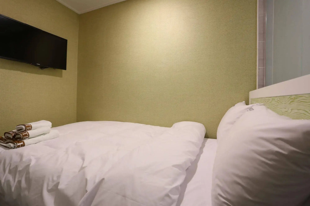 Top Hotel Myeongdong