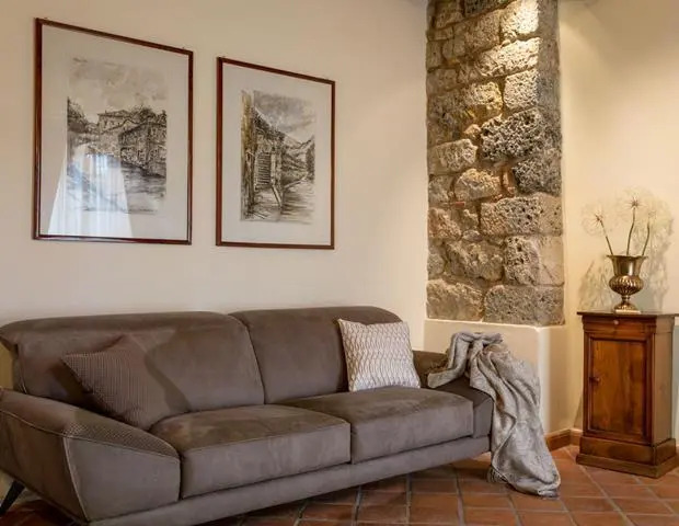 Relais La Costa Historical Residence