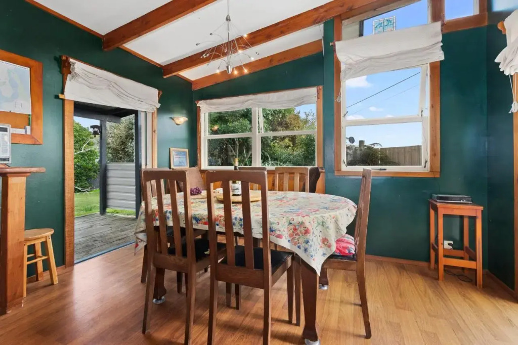Beachy Bach - Mangawhai Heads Holiday Home