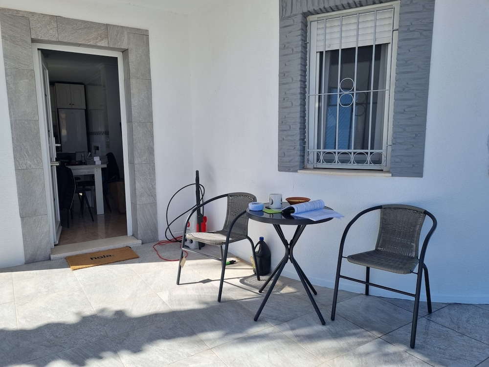 Sucina 3-Bed Villa Sleeps 6 & Pet Friendly
