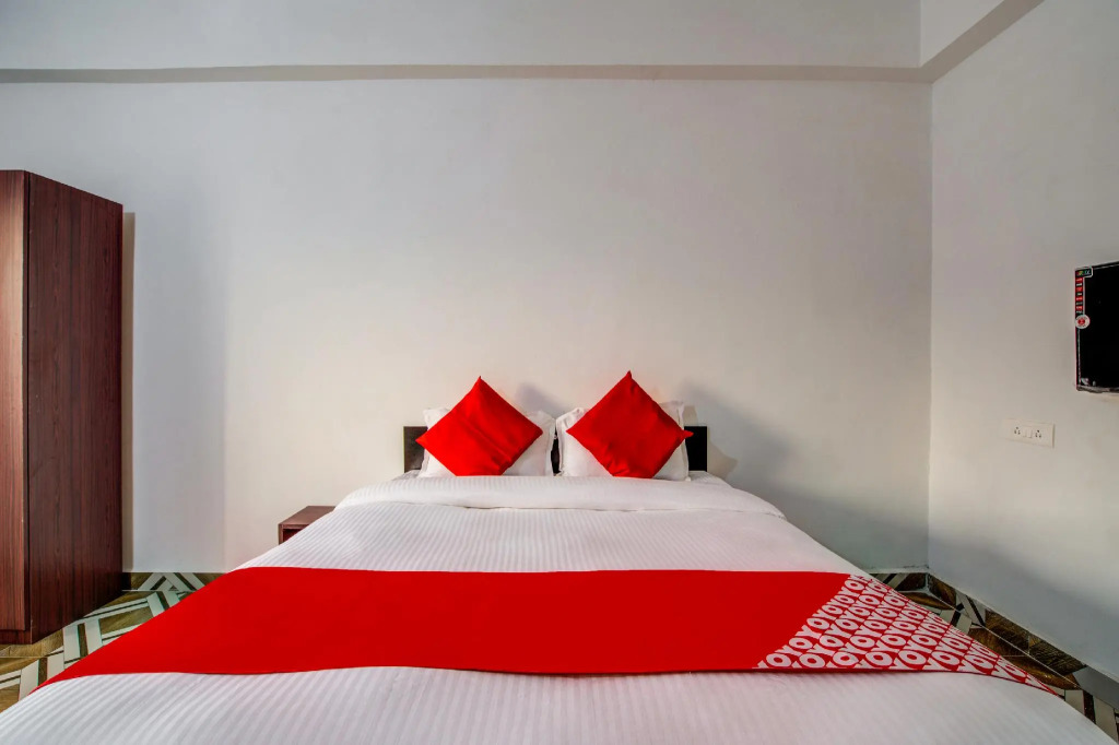 OYO Flagship 40898 Hotel Creation