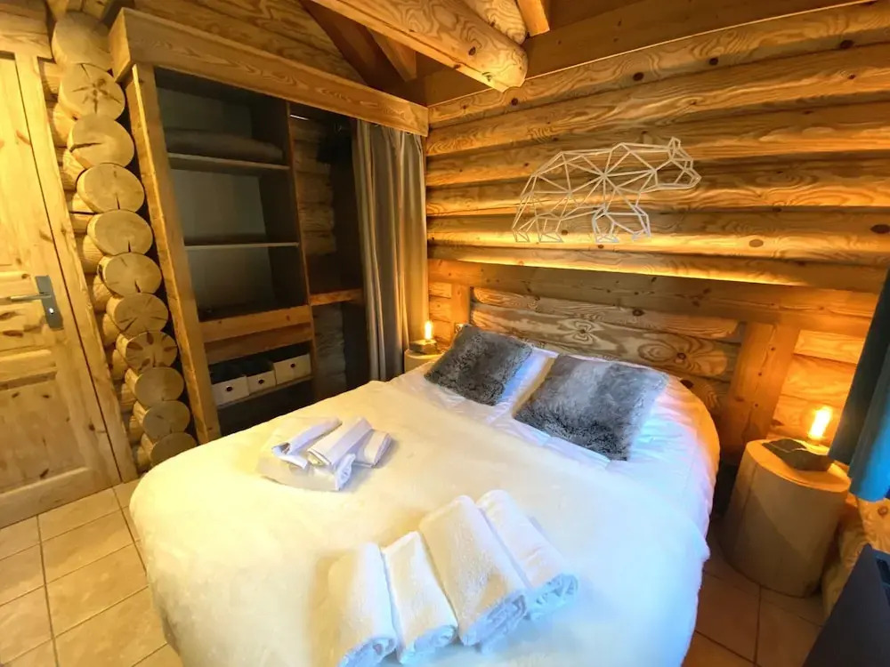 L'ours Blanc Chalet en Rondins