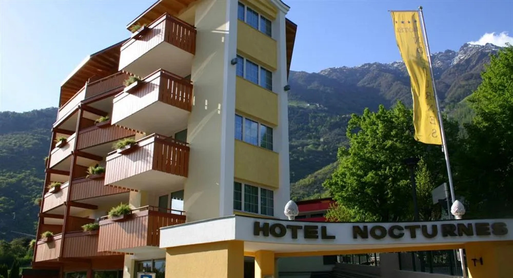 Hotel Nocturnes