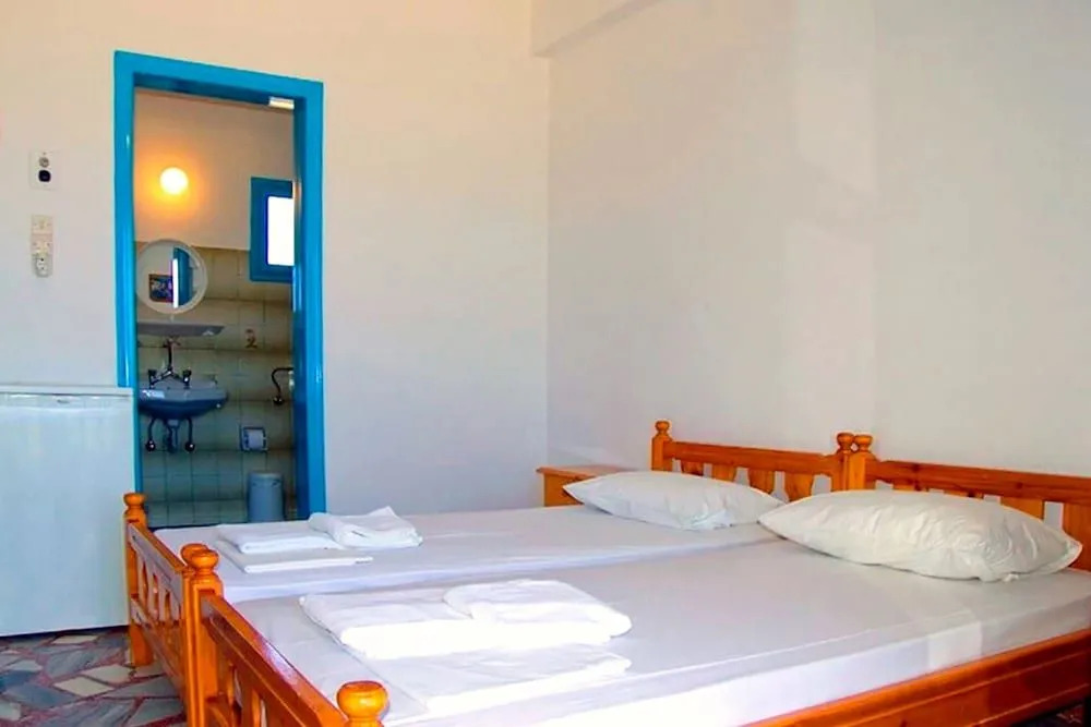 Finikas Hotel
