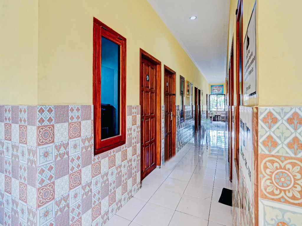 Dhoho Family Guest House by Oyo Rooms