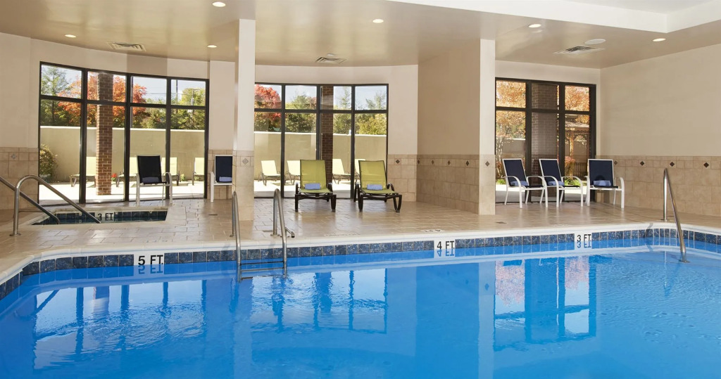 Courtyard by Marriott Bloomington