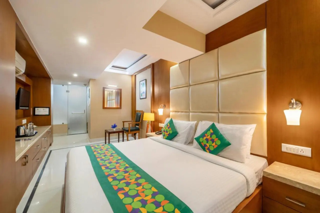 Treebo Premium Vinnie - Near Airport