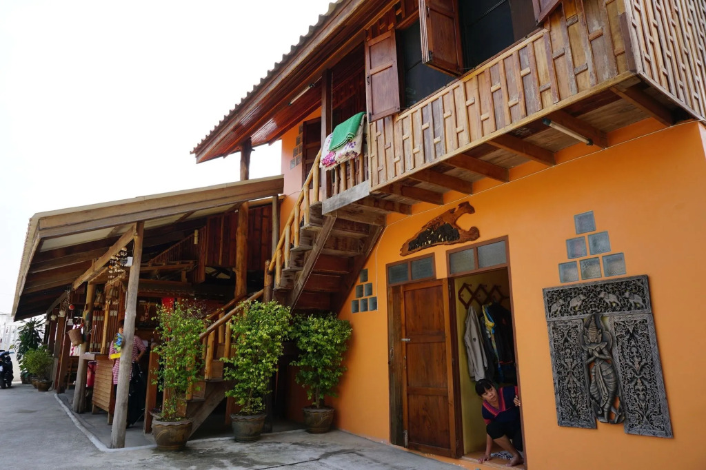 J&J Guesthouse
