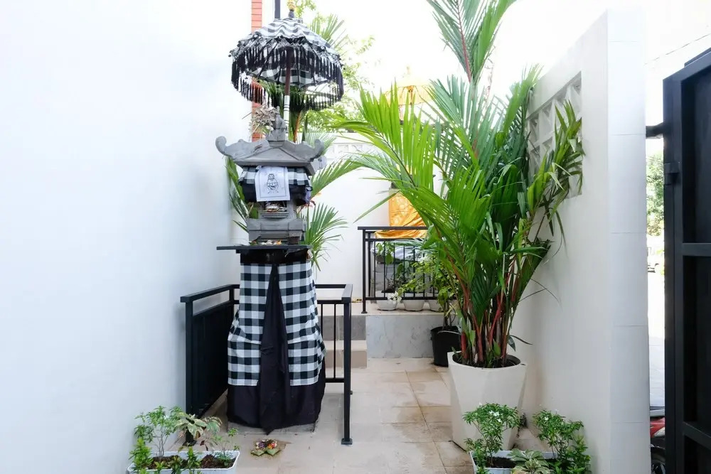 Urbanview Hotel Arta Guna Casa