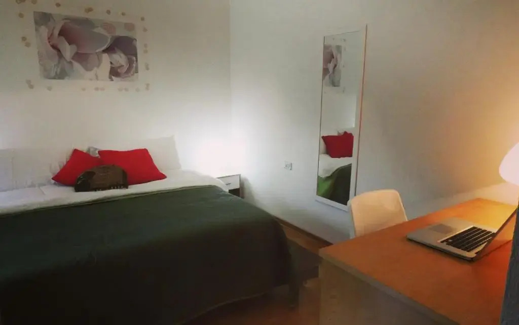 Domus 190 rooms