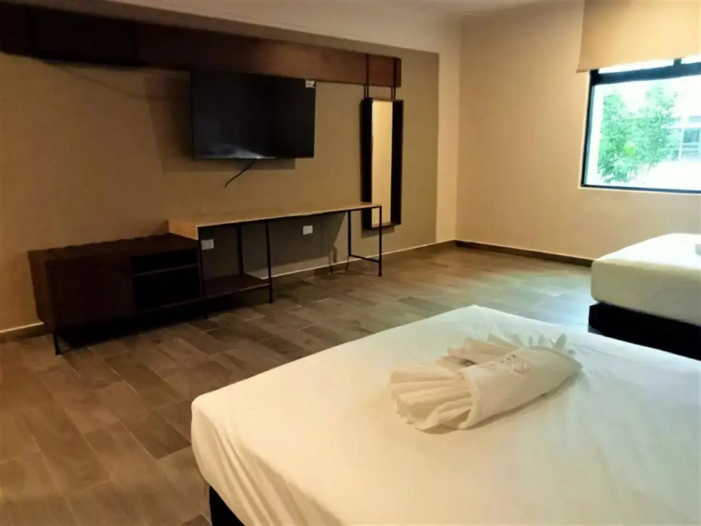 Hotel MID Project