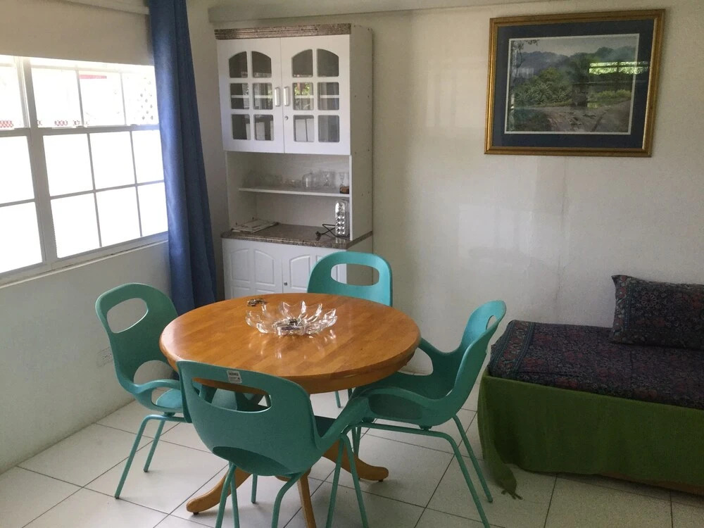Lornas Cottage