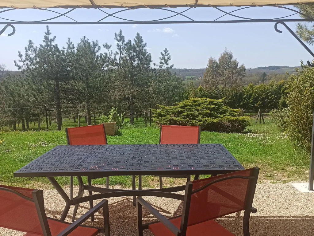 Cozy apartment in Thédirac with a shared swimming pool